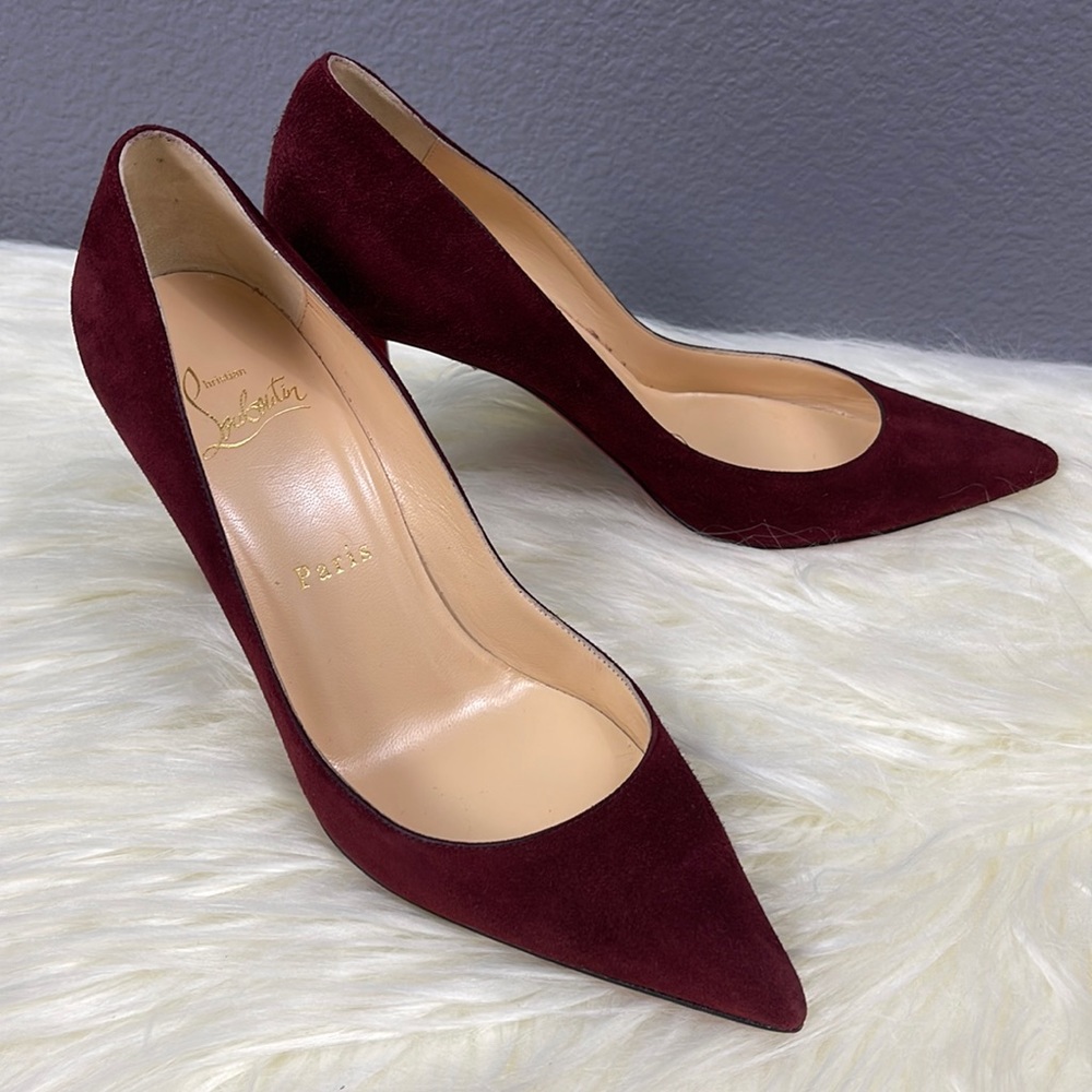 Christian Louboutin suede pump size 35.5 bordeaux red
